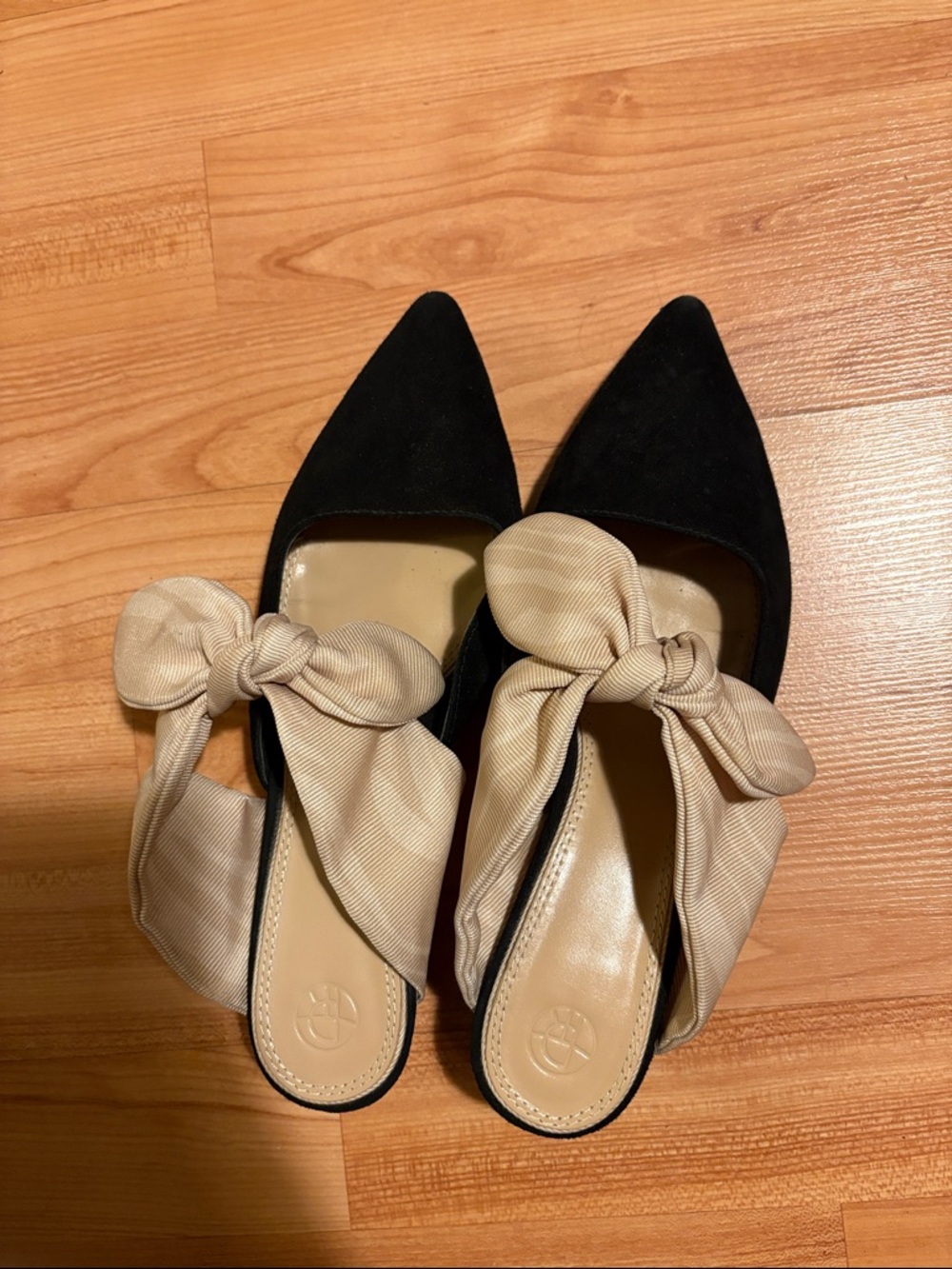 Black Pointed Toe Slide Mules with Cream Knot Bow